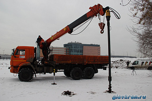 Автокрановая буровая установка ABU-8000