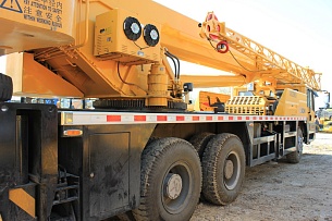 ���� XCMG �� ������������� ����� QY25K5